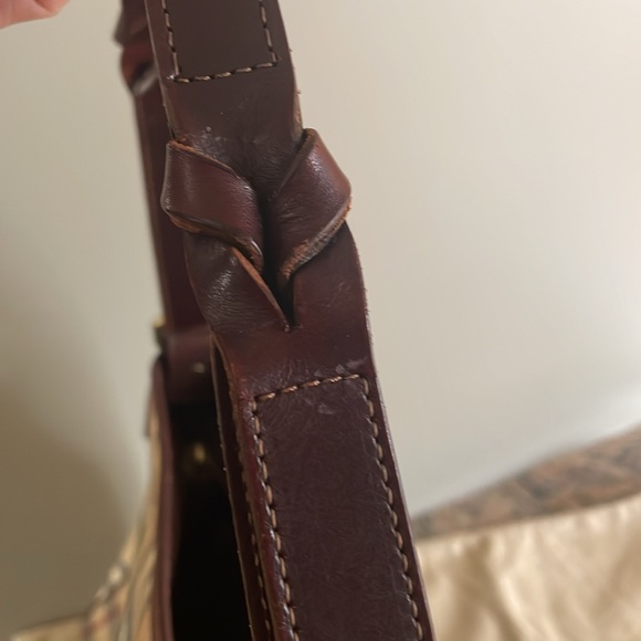 Authentic Burberry Haymarket Double Buckled Outer Pockets Bag - Picture 10 of 13